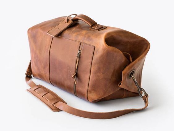 Sac de sport ou de voyage en cuir avec fermetures éclairs